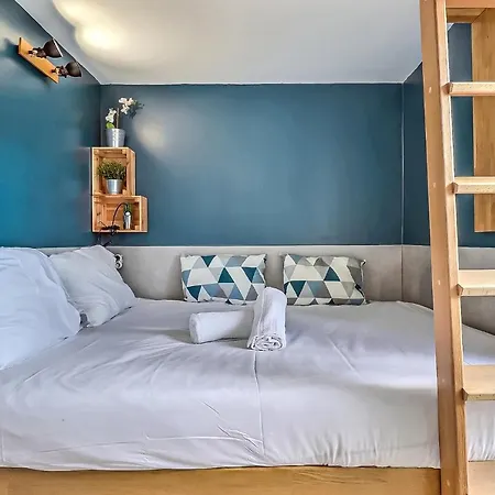 Appart Cosy, Mezzanine Clim Et Terrasse à 200m De La Gare * Nîmes